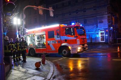 Stuttgart West: PKW Unfall auf Kreuzung